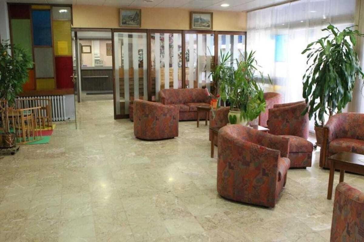 Les Portes Du Cantal Massiac Esterno foto